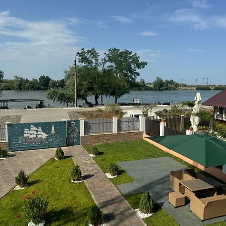 Casa Cristal בית הארחה